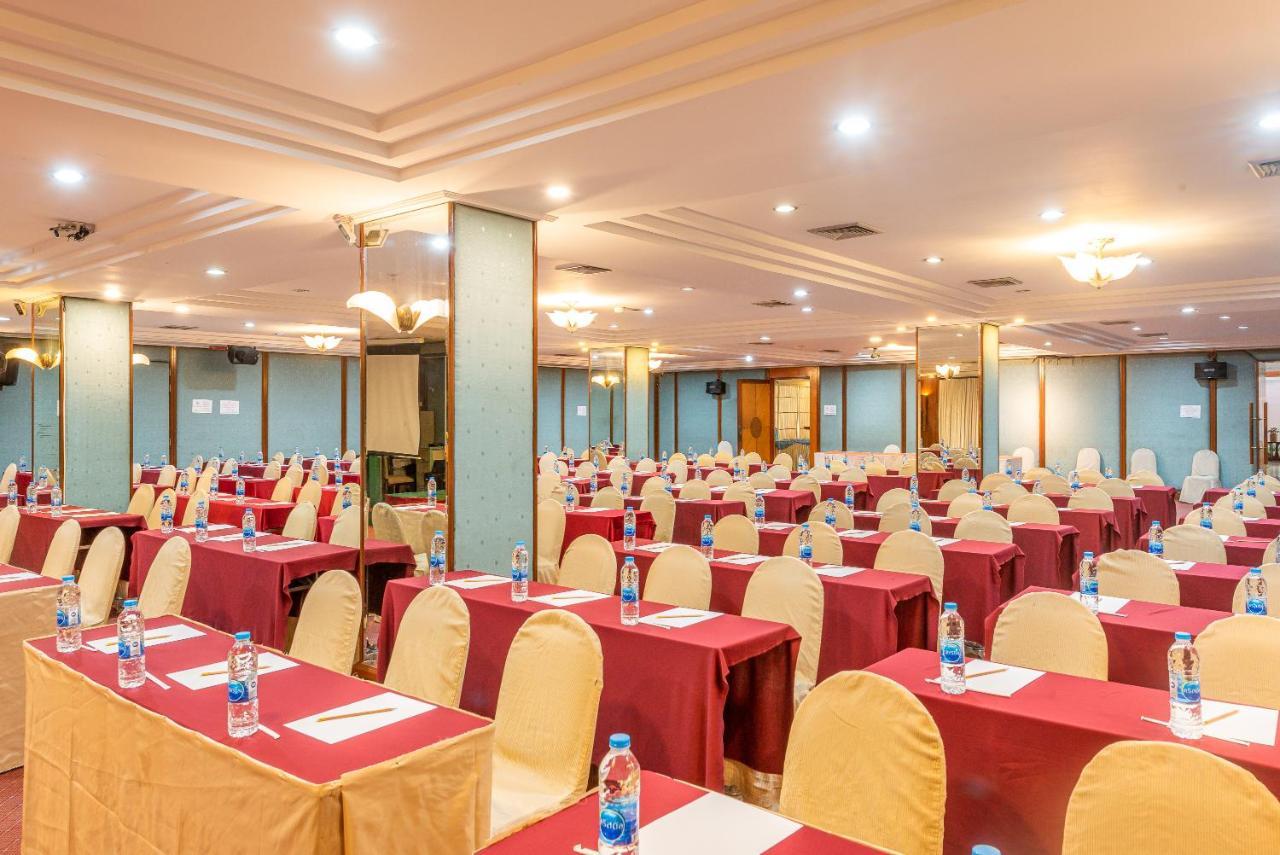 Nonthaburi Palace Hotel Zewnętrze zdjęcie