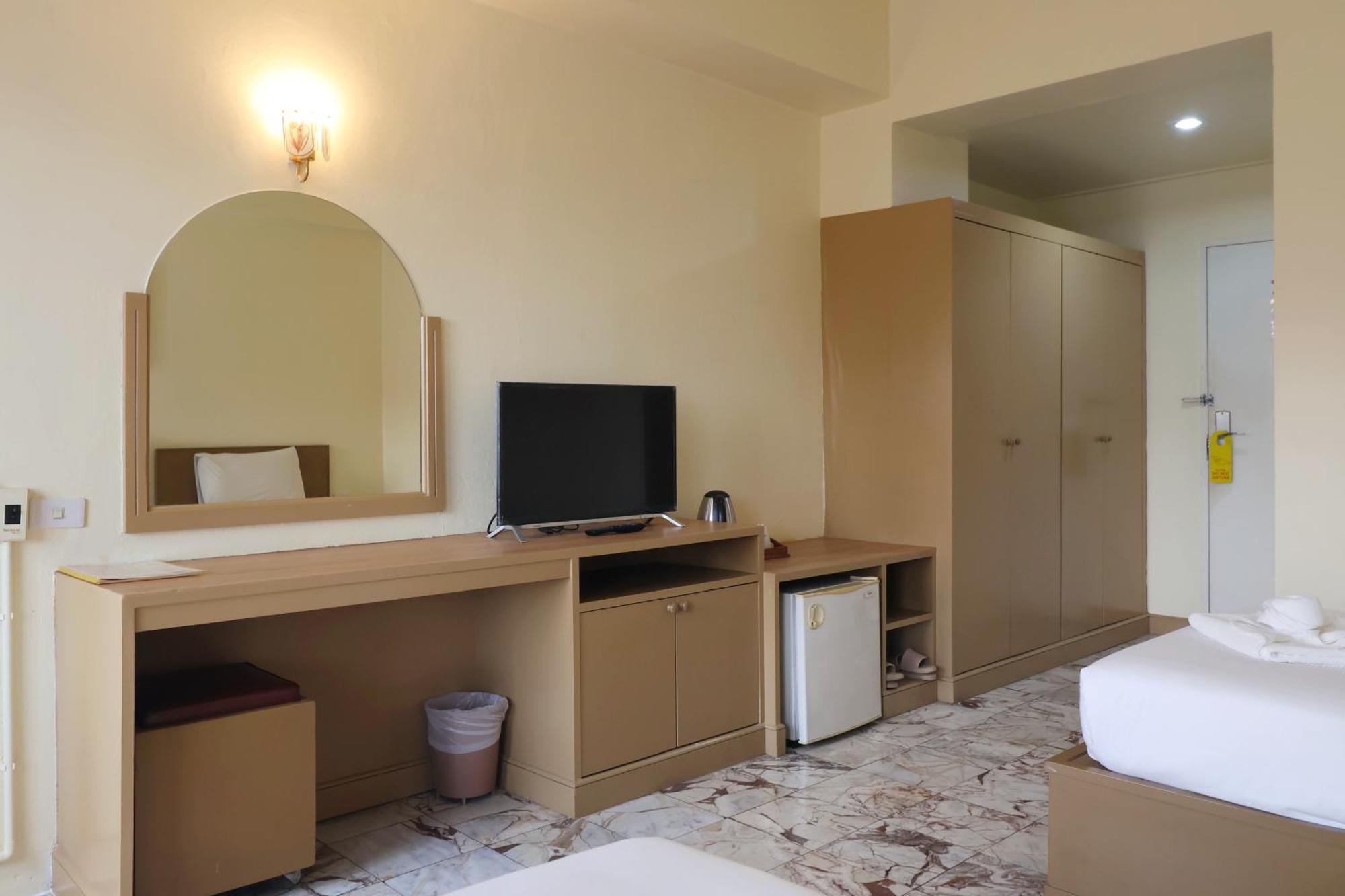 Nonthaburi Palace Hotel Zewnętrze zdjęcie