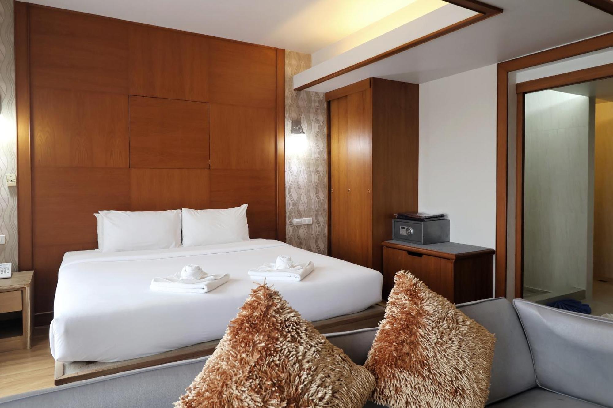 Nonthaburi Palace Hotel Zewnętrze zdjęcie