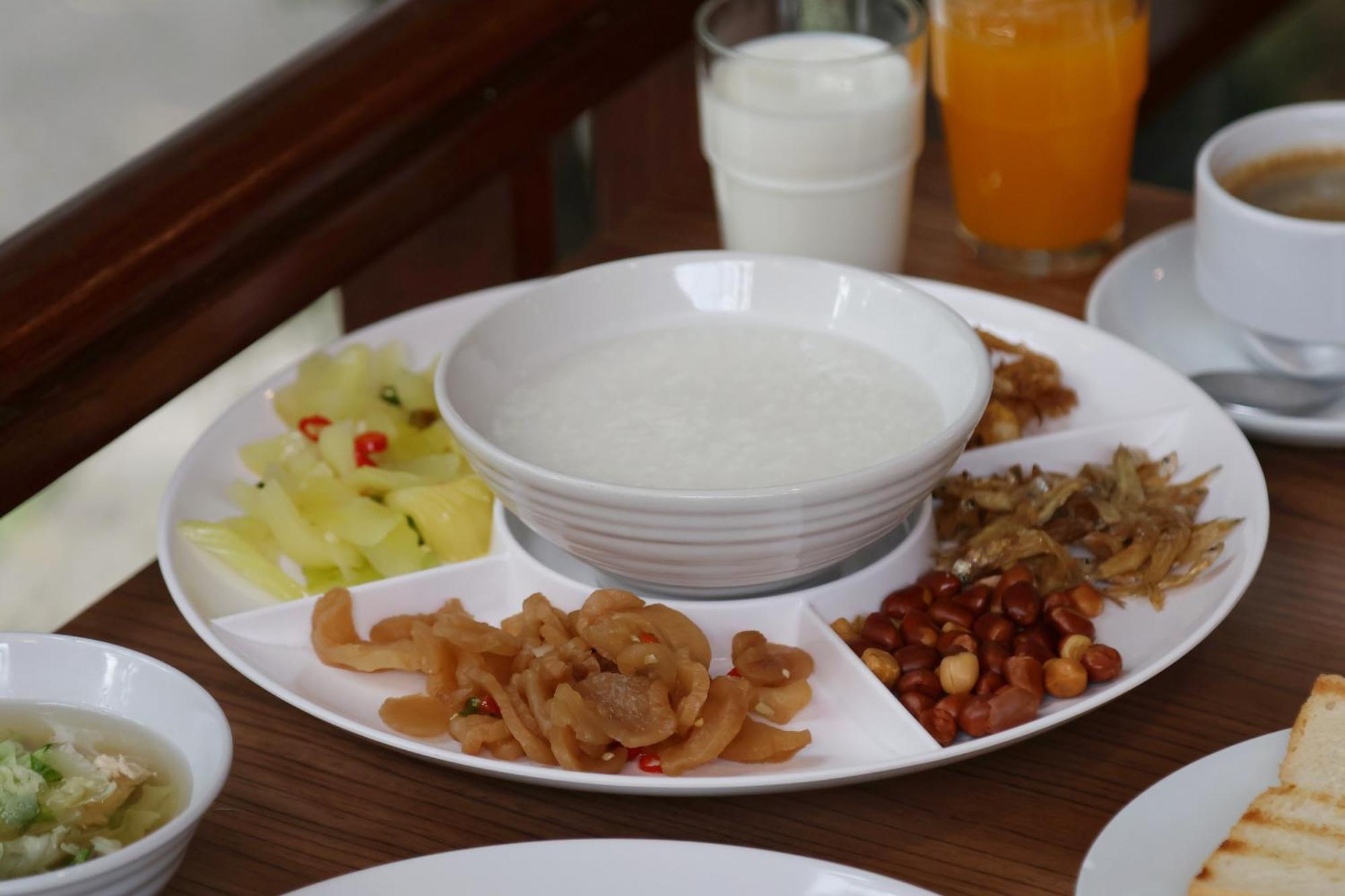 Nonthaburi Palace Hotel Zewnętrze zdjęcie